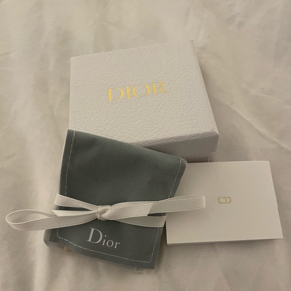 Christian Dior Crystal Dio-r-Evolution Single Ear Cuff - Picture 7 of 8